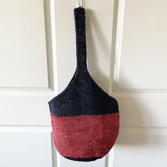 Helen Kaminski Raffia Bucket Beach Resort Red and Blue Bag - Picture 7 of 7